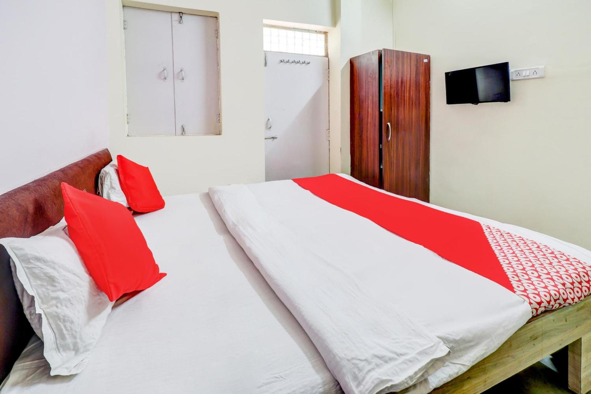 Spot On Siddhi Maa Hotell Gwalior Exteriör bild